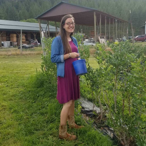 Meet your Posher, Shawna - Picture 1 of 1